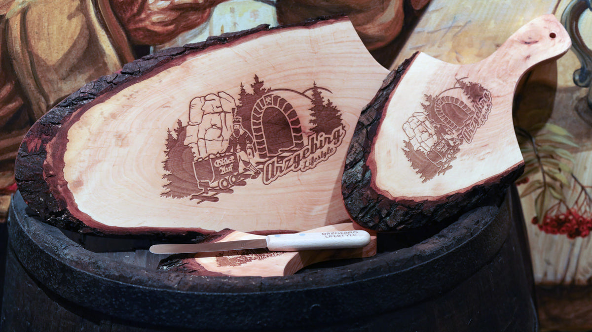 Hochwertiges HolzschneideBrett "Kumpel"